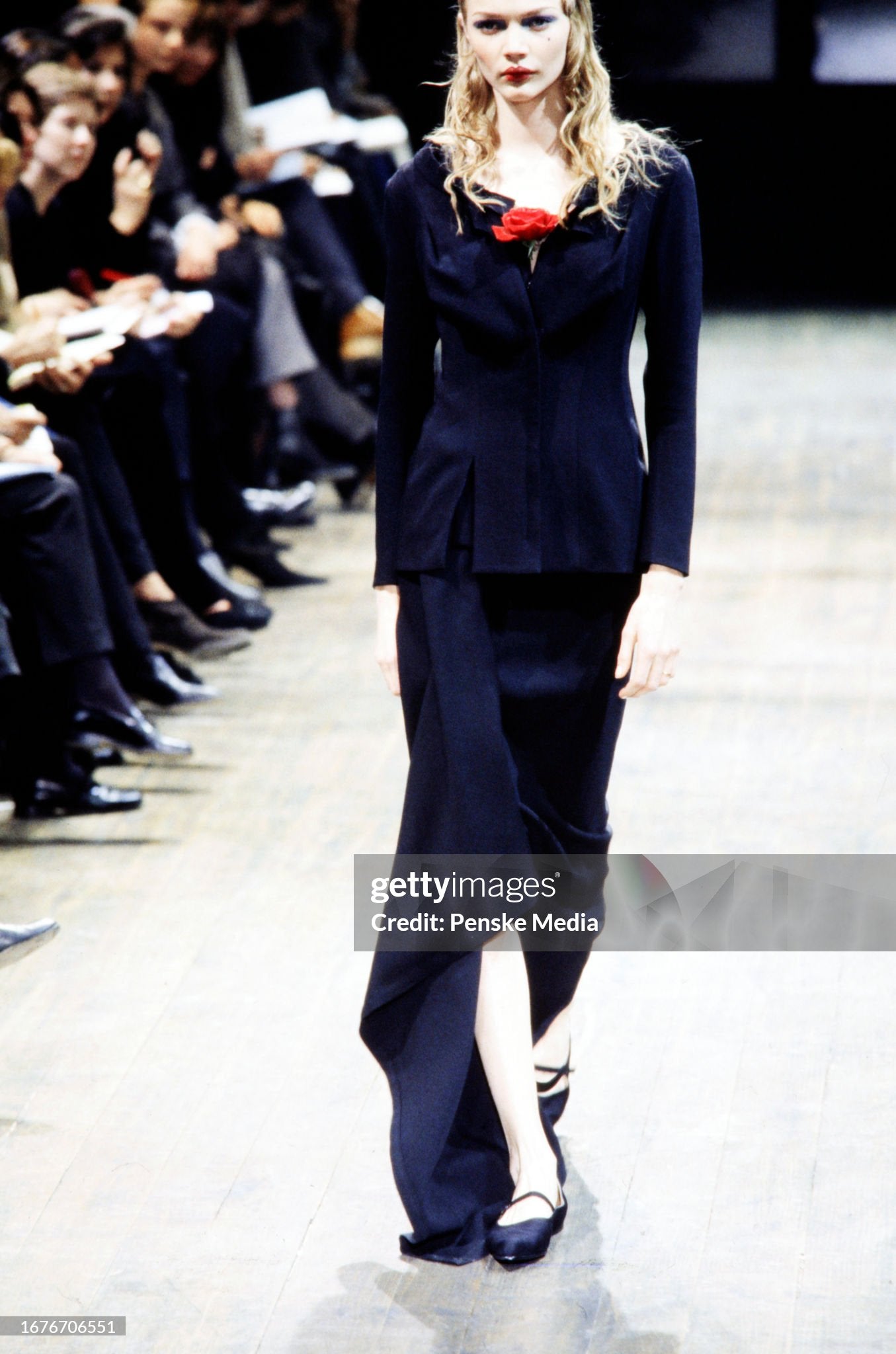 Wide Neck Zip Up Blazer Black